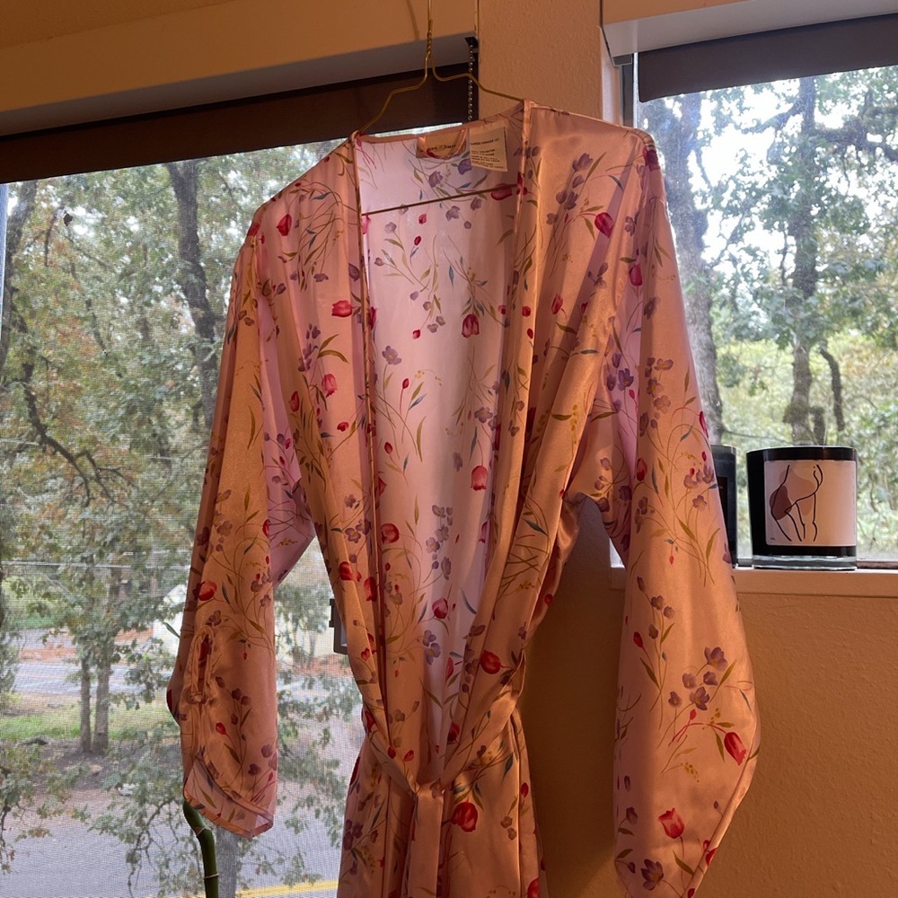 JACLYN SMITH VINTAGE ROBE - Picture 2 of 4